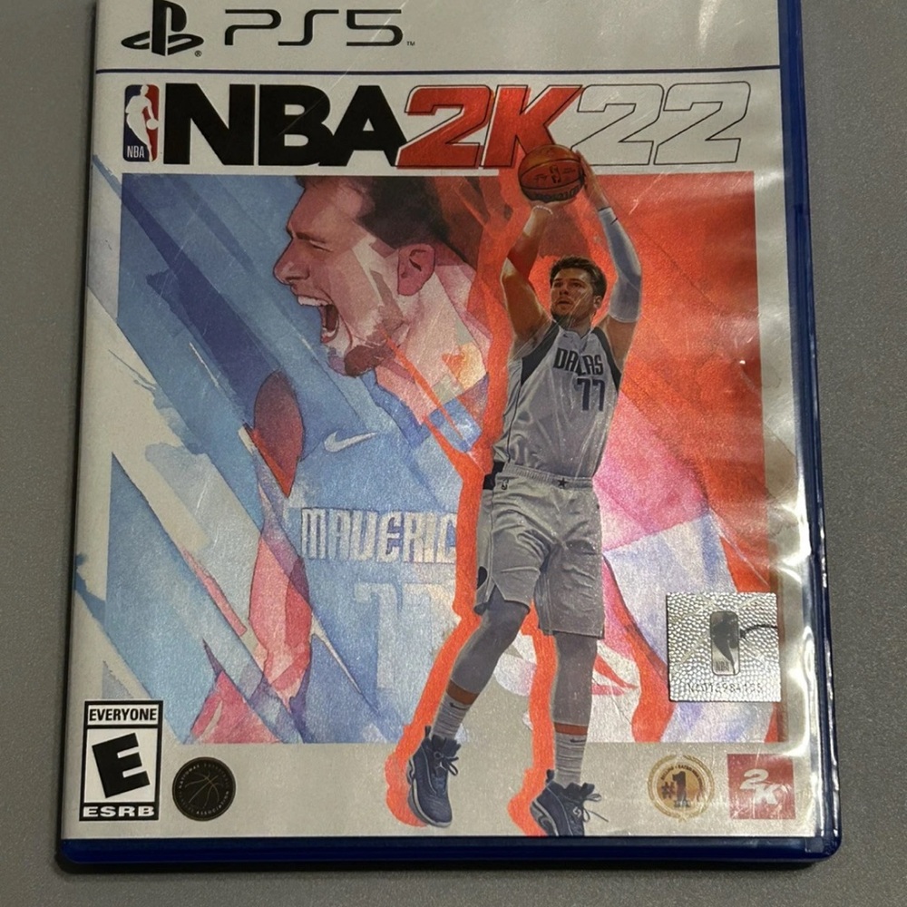 NBA 2K22 PS5 CIB Tested Complete w/ Case & Manual Luka Doncic Cover Art